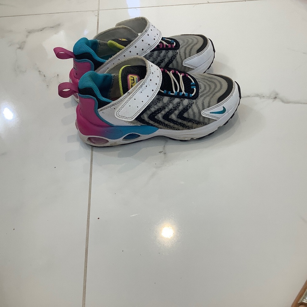 Air Max TW SE GS 'Bright Colors!'